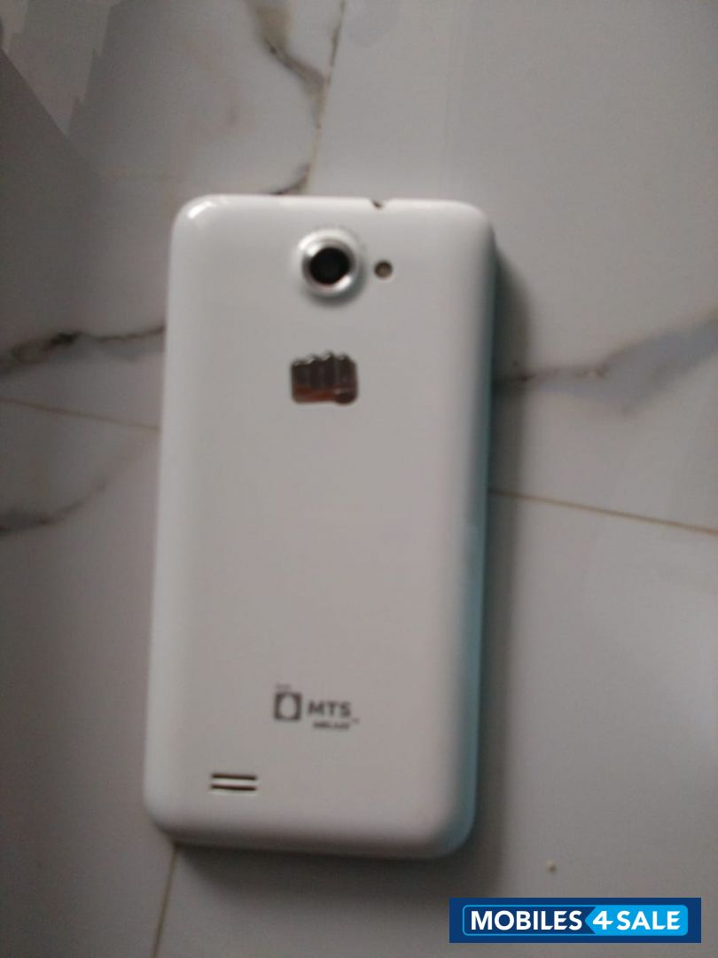 White Micromax  MT500