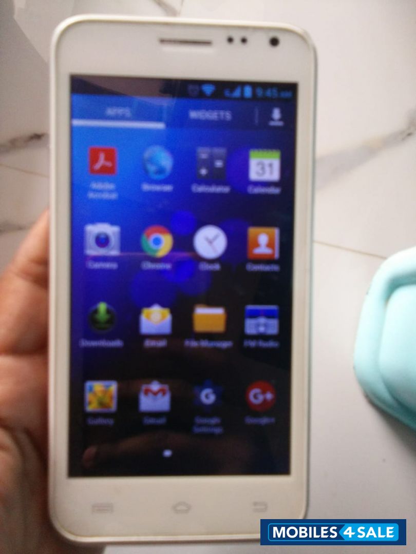 White Micromax  MT500