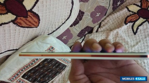 White Nokia Nokia 7 PLUS