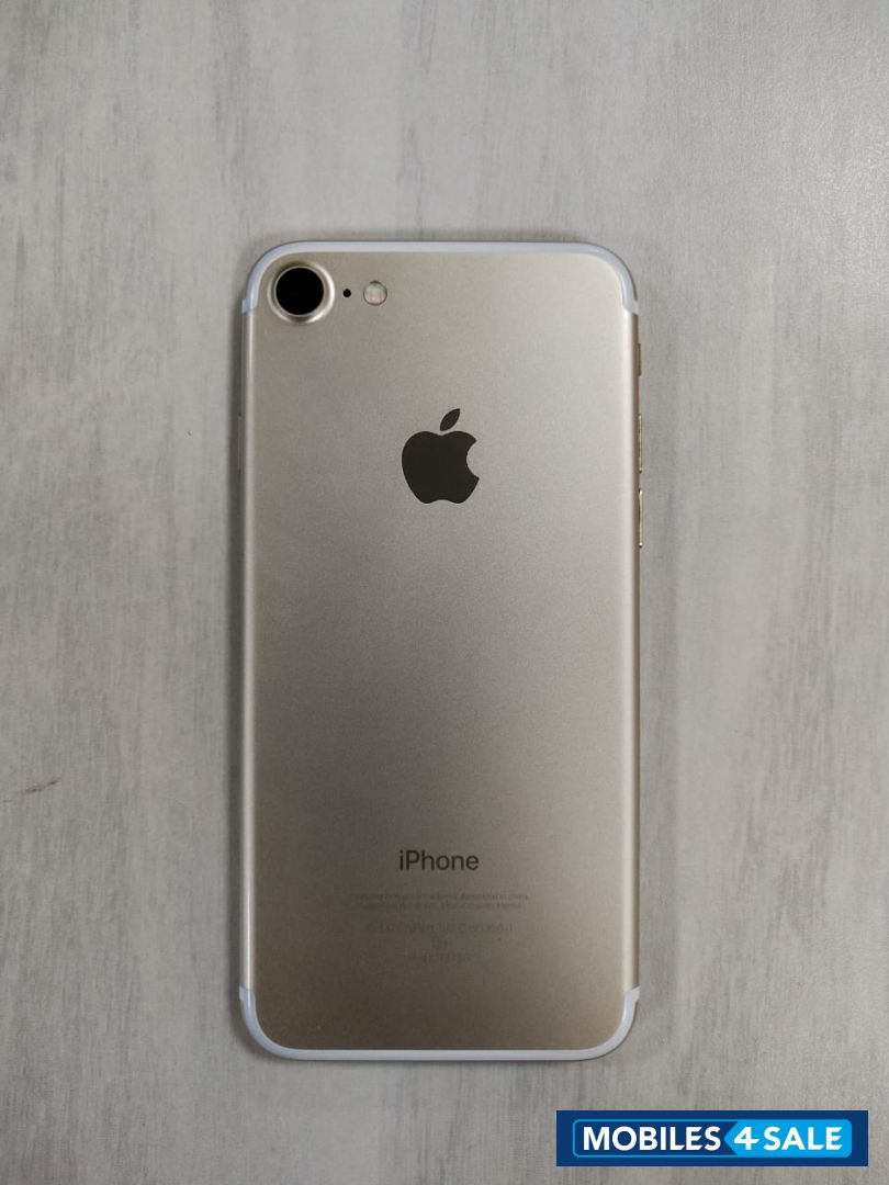 Apple  iPhone 7