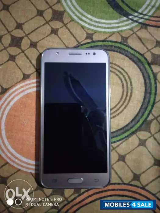 Gold Samsung Galaxy J5