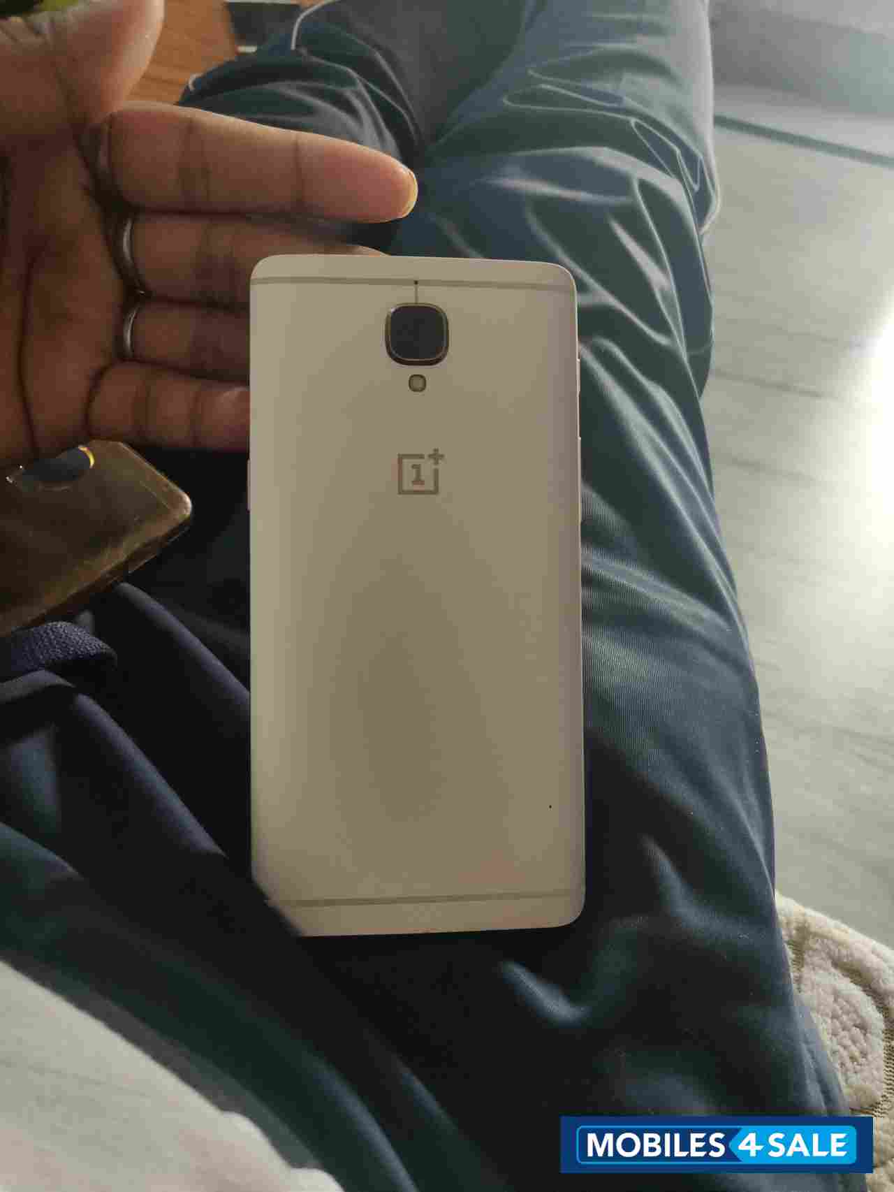 Goden OnePlus 3T