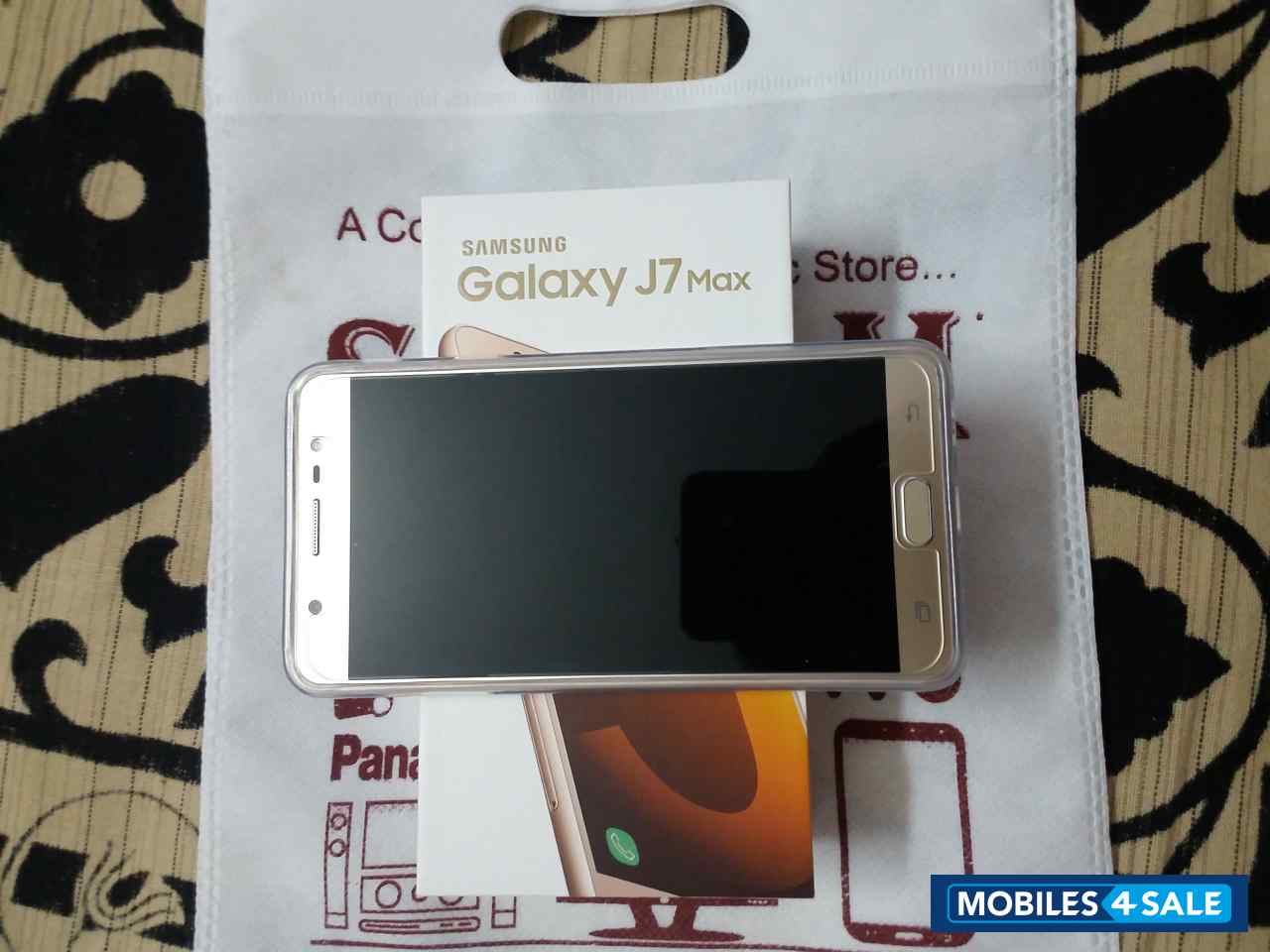 Samsung  Galaxy j7 max