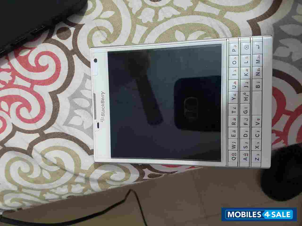 Used 2017 BlackBerry PASSPORT for sale in New Delhi. ID is 97998