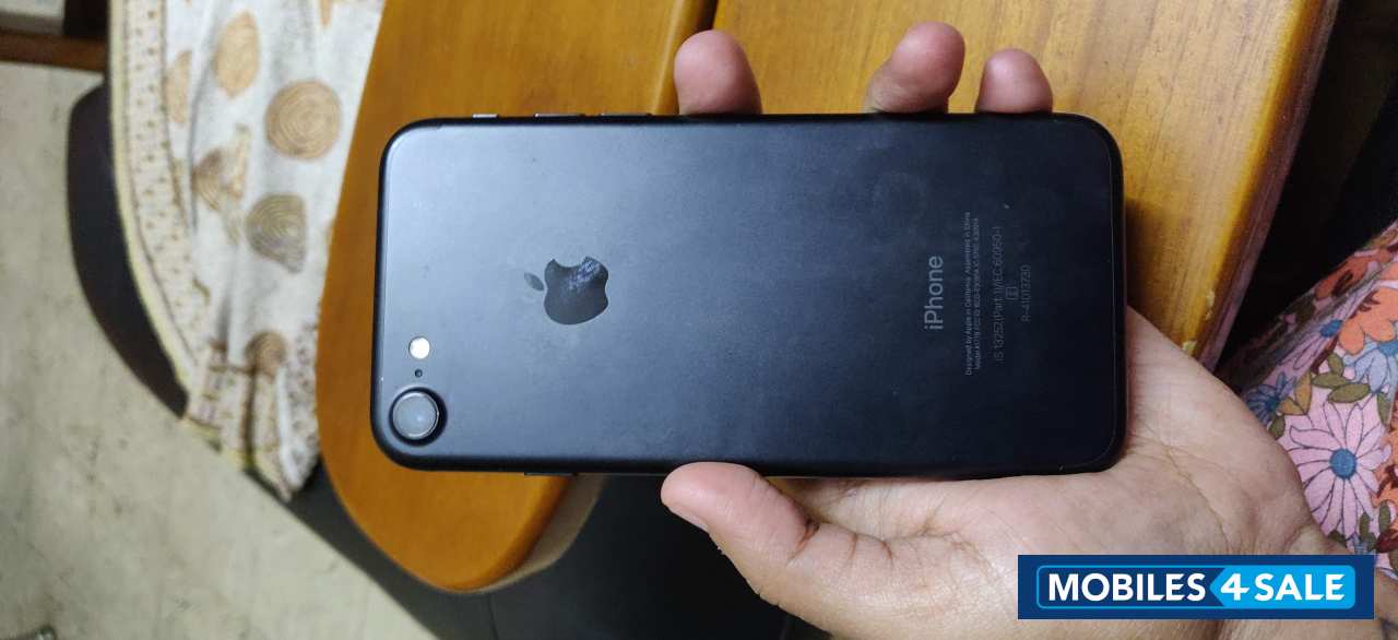 Apple  iphone 7 32 gb