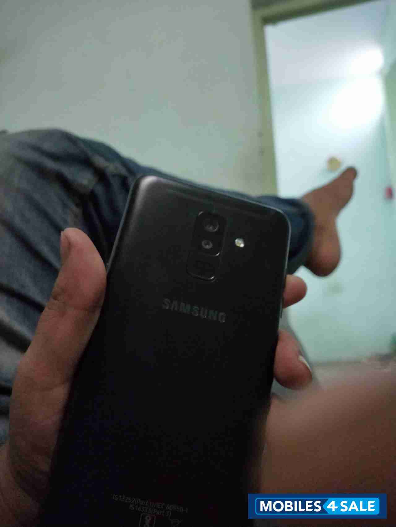 Black Samsung  Samsung a6 plus