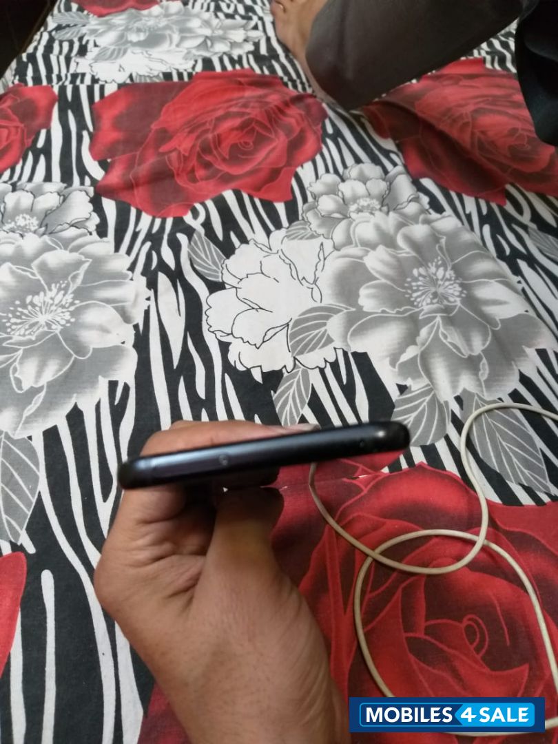 Samsung  Galaxy A8 plus