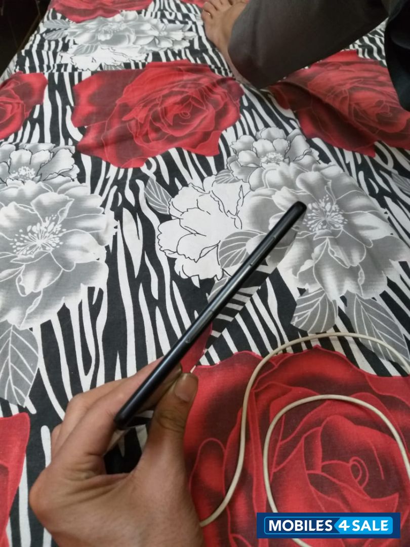 Samsung  Galaxy A8 plus