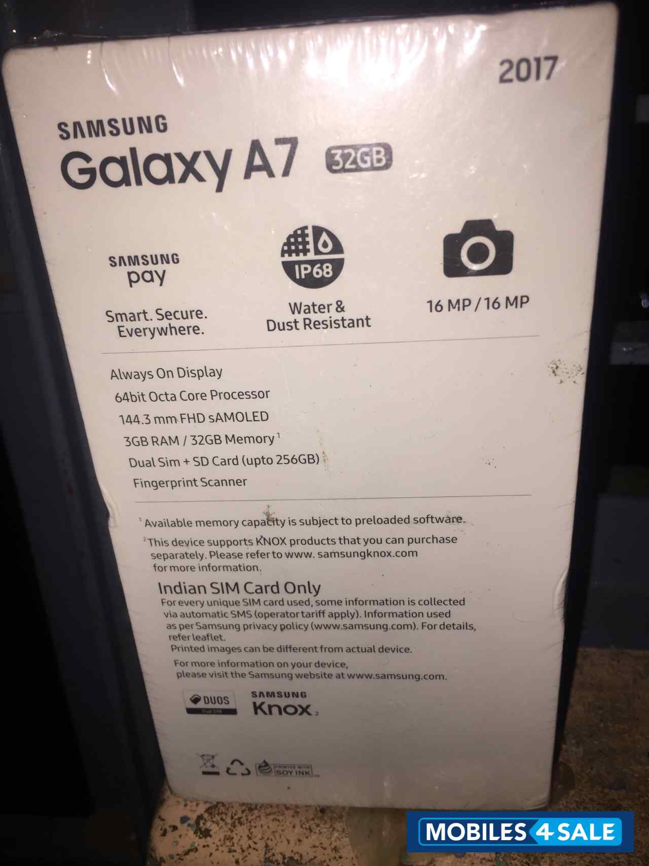 Gold Samsung Galaxy A7 2017