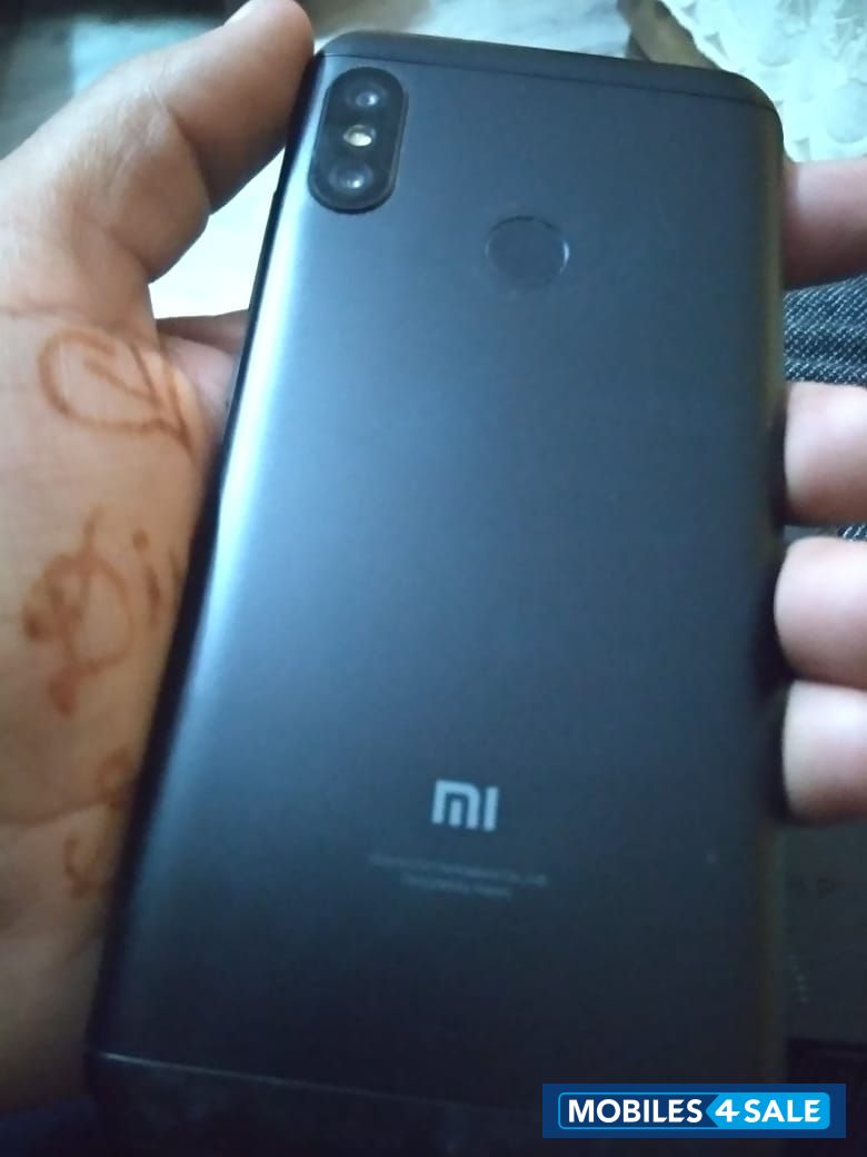 Black Xiaomi Redmi 6 pro