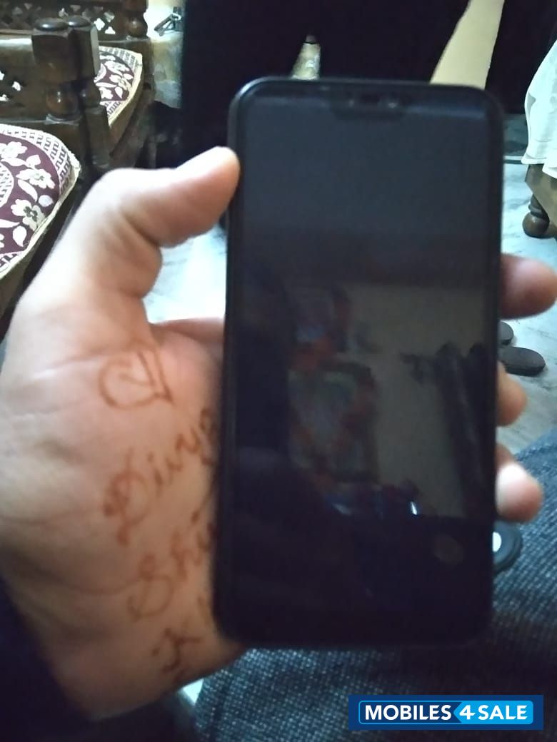 Black Xiaomi Redmi 6 pro