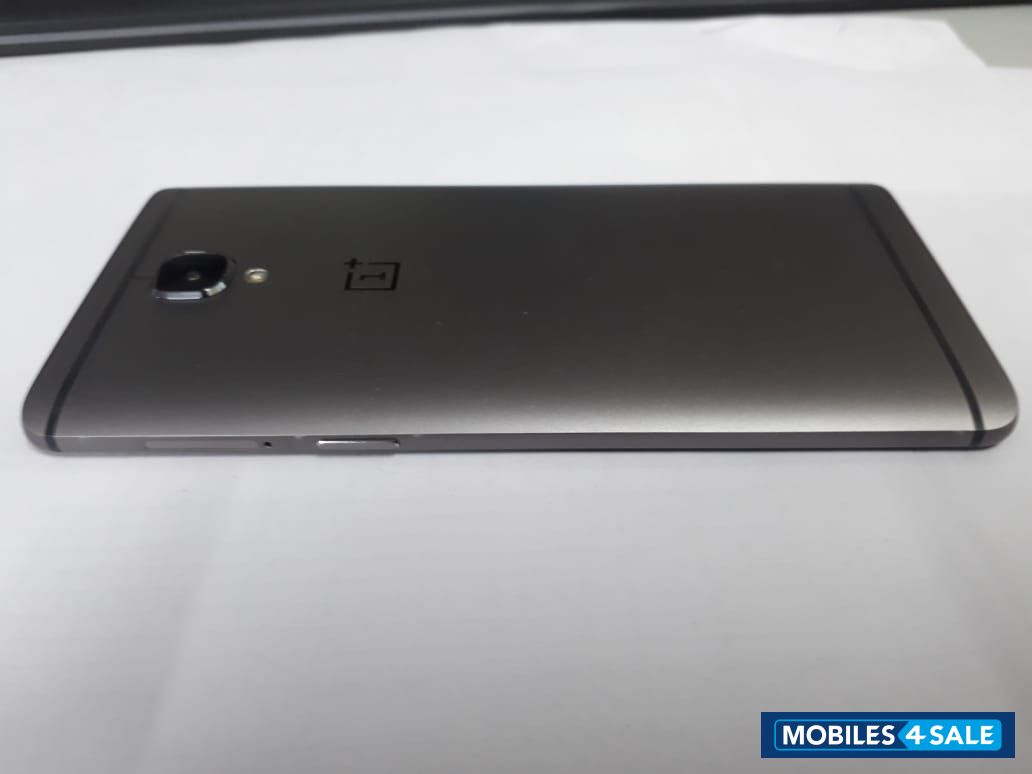 Silver OnePlus 3T