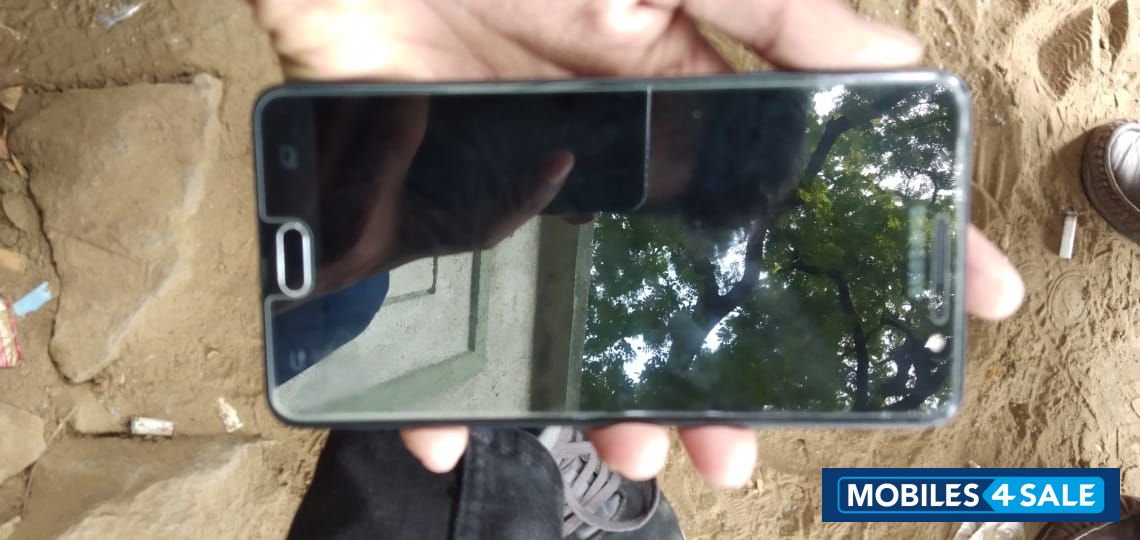 Samsung  Galaxy j7 max