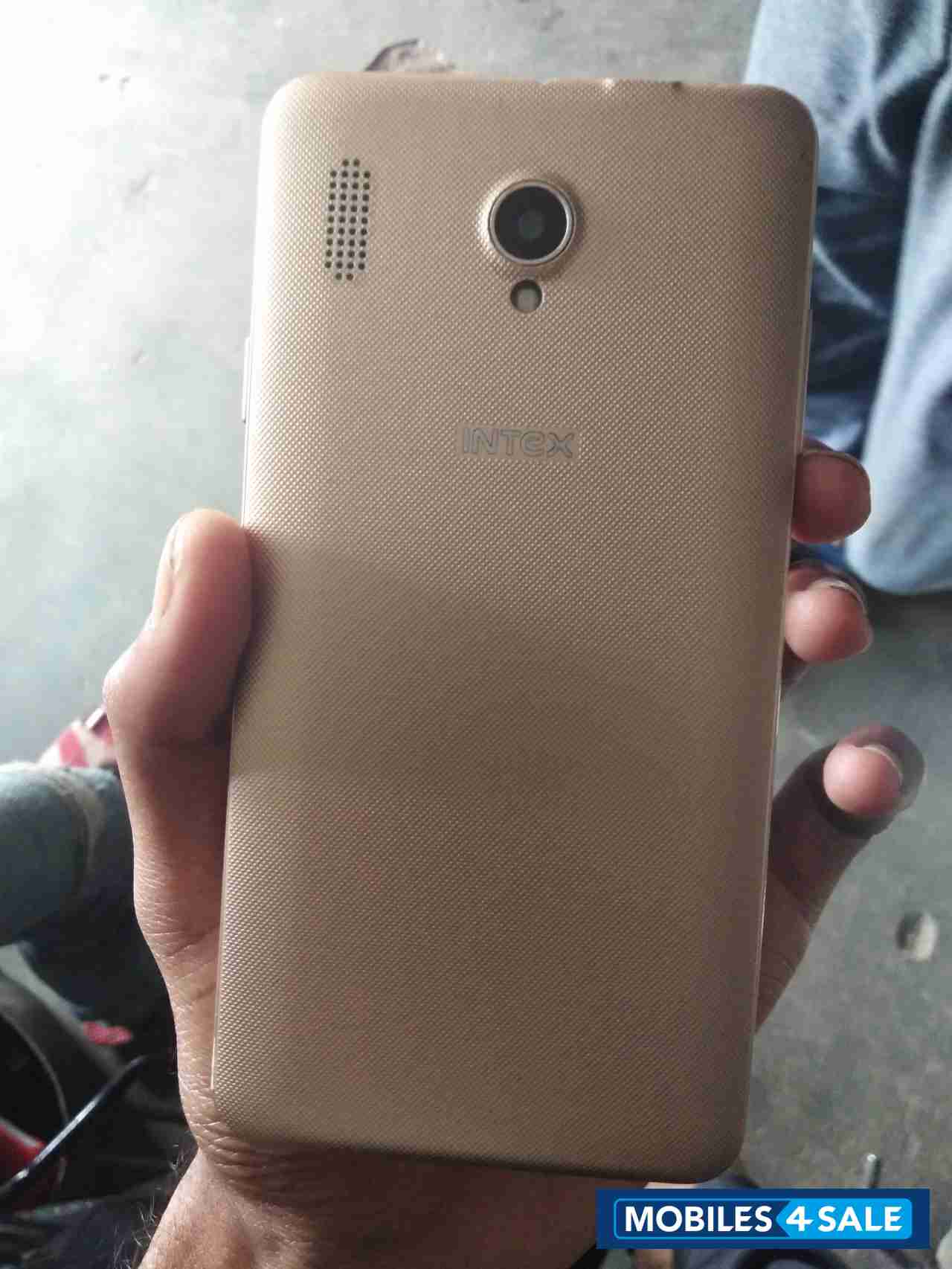 Intex  Intex Cloud Style 4g