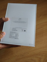 Apple iPad 9.7
