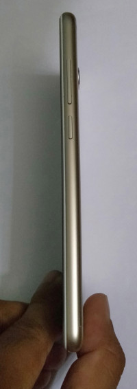 Gold Xiaomi  Redmi 5