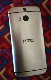 HTC  One M8 Eye
