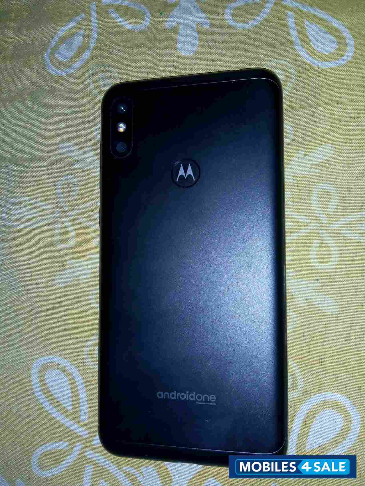Black Motorola  Moto one power