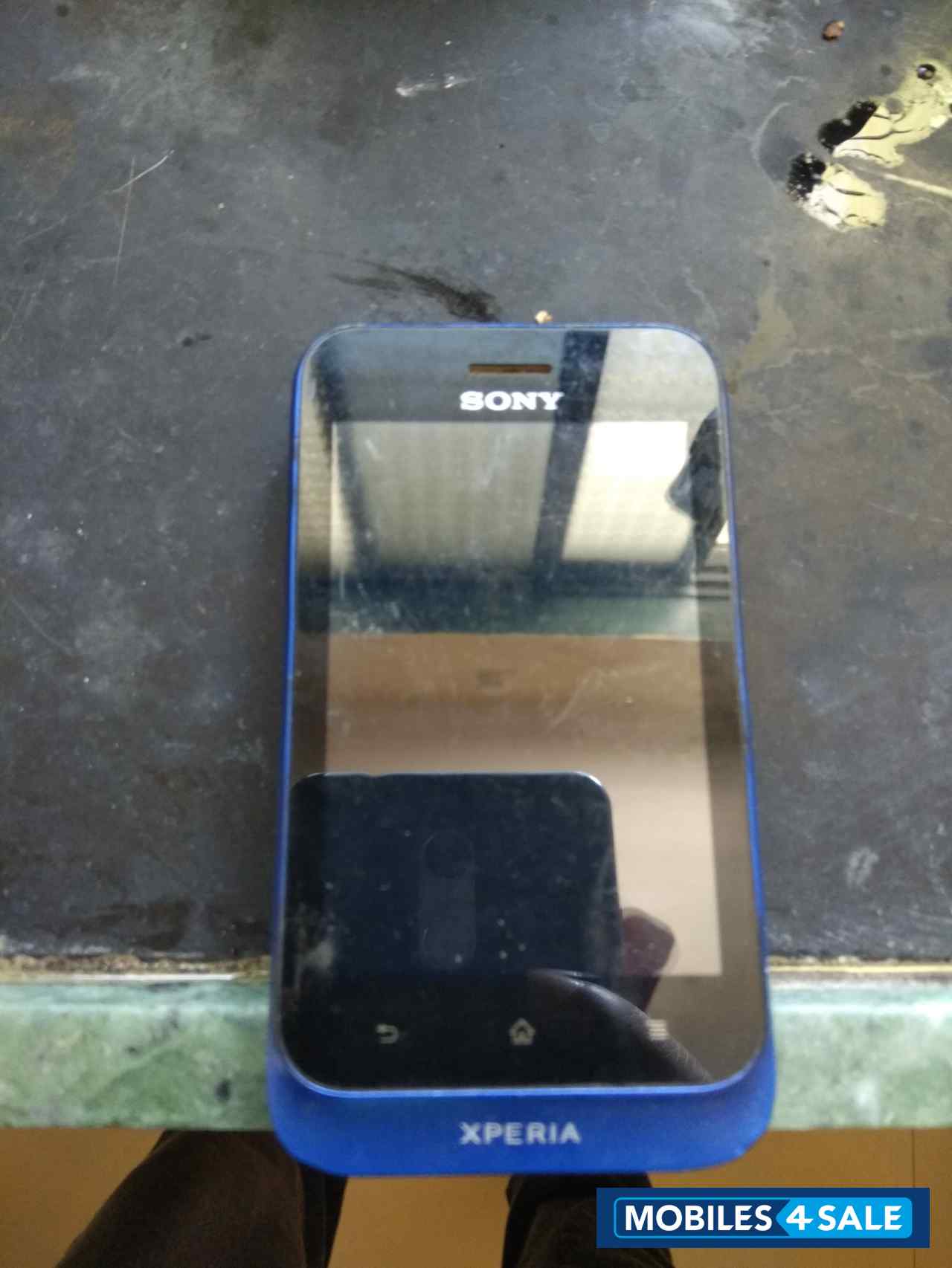 Sony  ST21i