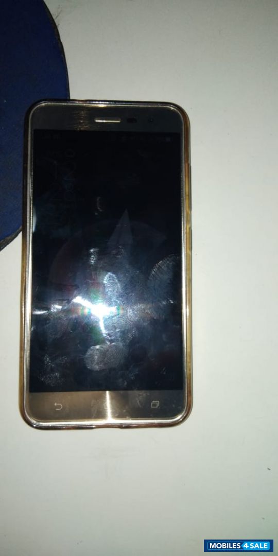 Asus  zenfone 3