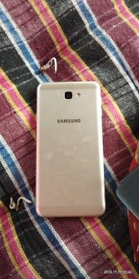 Gold Samsung  Galaxy on next 64gb