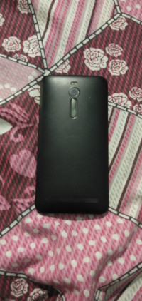 Asus  Zenfone 2 ZE550ML