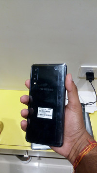 Samsung  Galaxy A7 (2018)