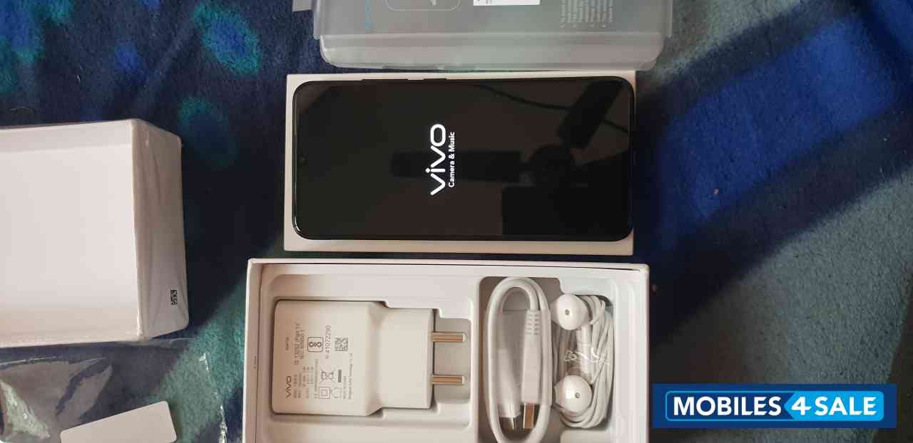 Black Vivo  V11 pro 64 gb