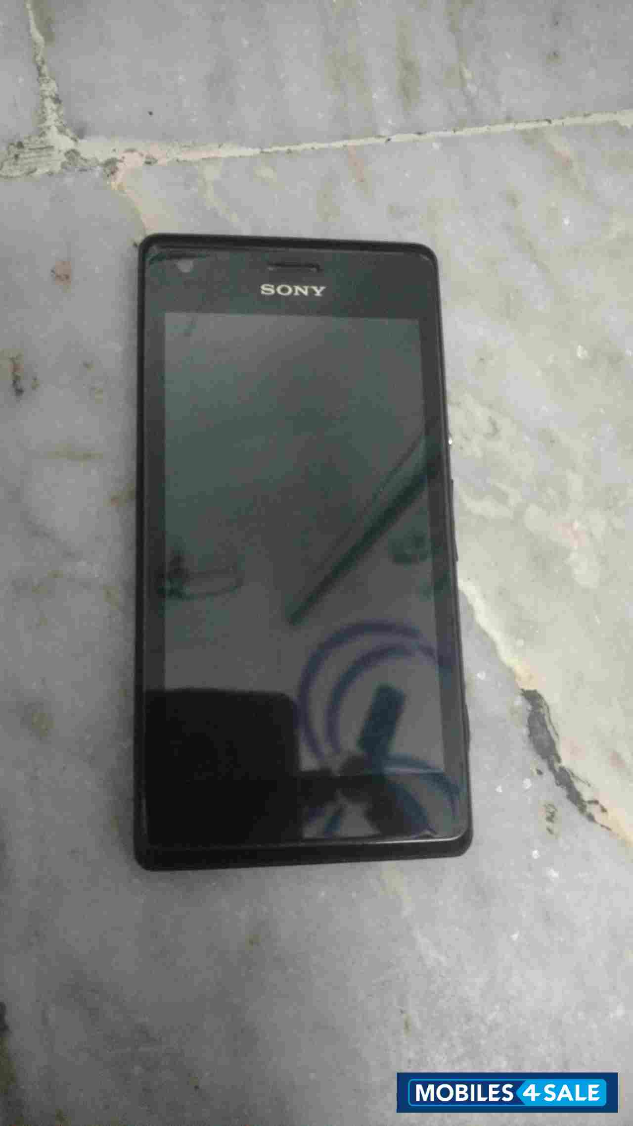 Black Sony Xperia M