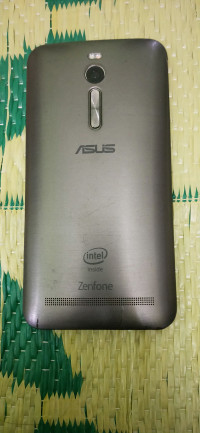 Silver Asus  ZEE551ML