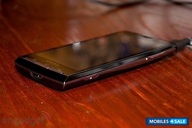 Black Sony Ericsson Xperia X10