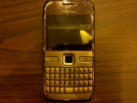 Golden Nokia E72