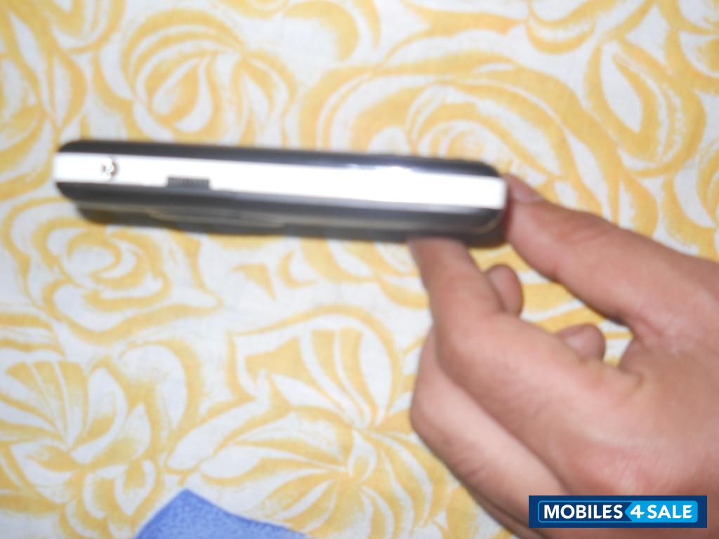 Vinyl Black Sony Ericsson W960 Vinyl Black Sony Ericsson W960