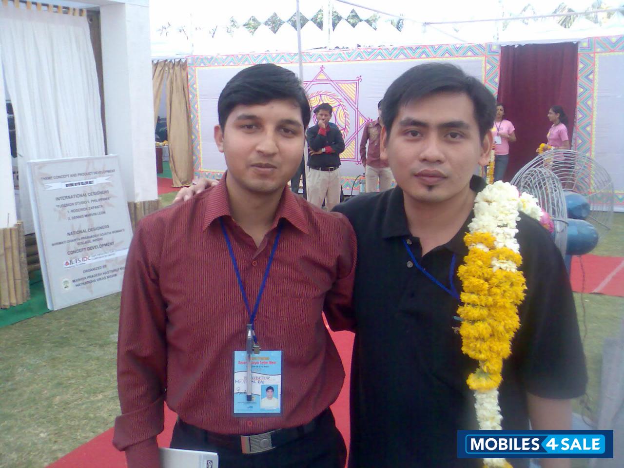 Blue Sony Ericsson J100