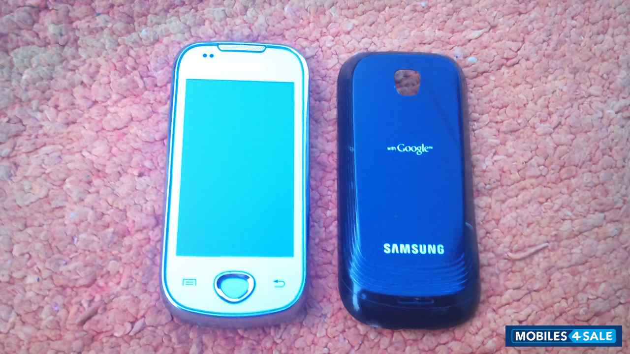 Black Samsung Galaxy 3