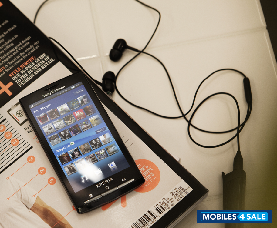 Black Sony Ericsson Xperia X10