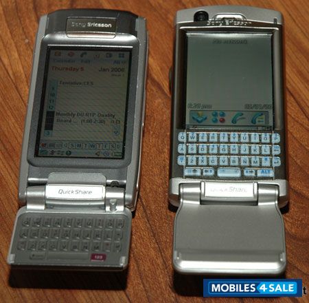 Black Sony Ericsson P910