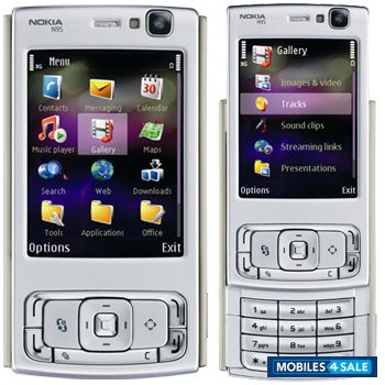 Silver-brown Nokia N95