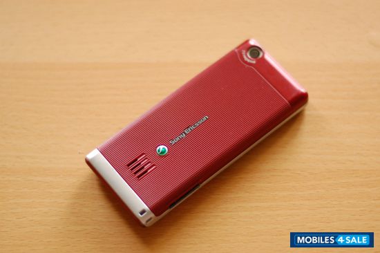 Red Sony Ericsson  j105i NAITE