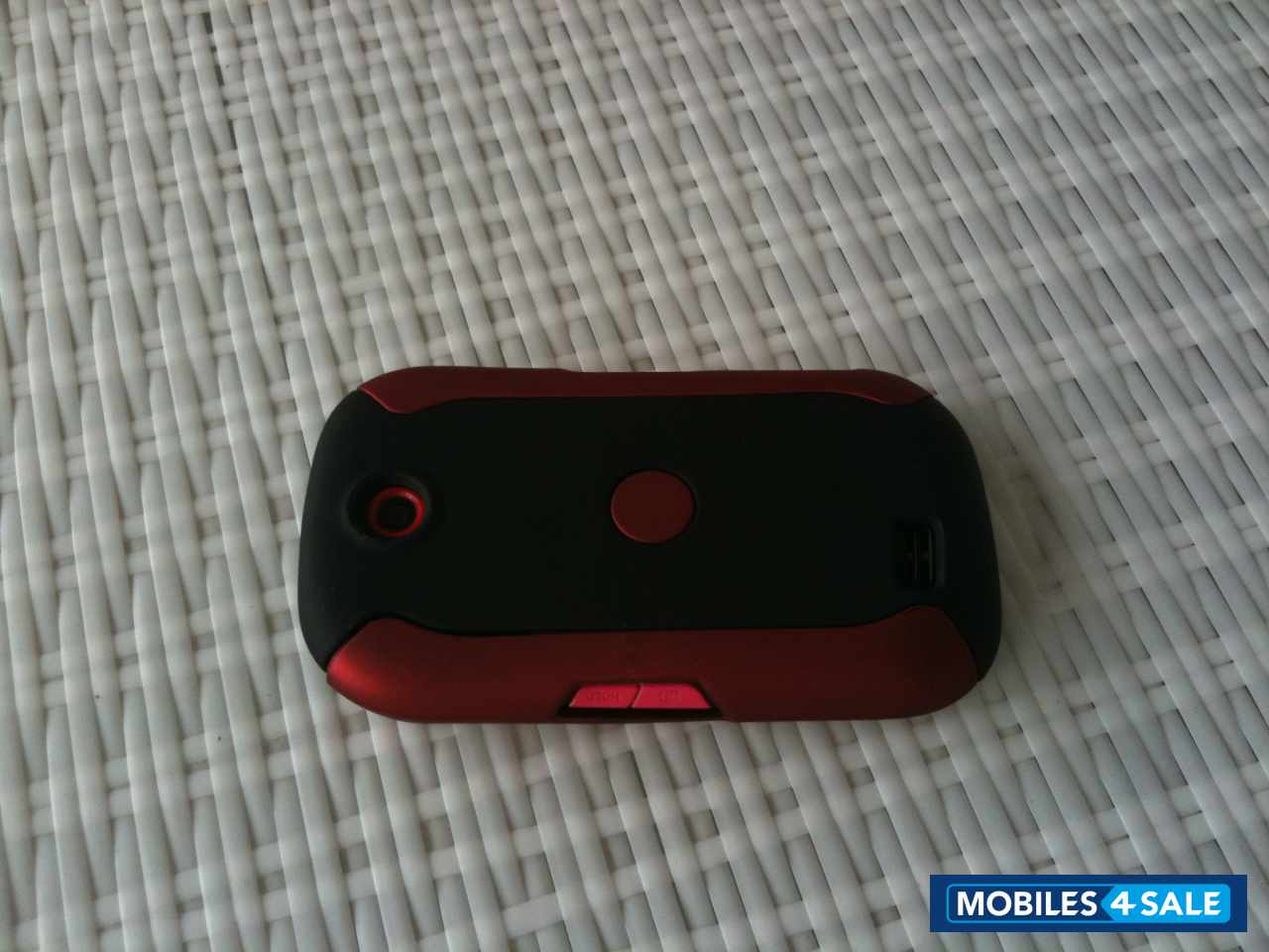 Black And Pink Samsung Corby