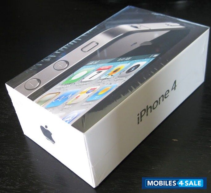 Black Apple iPhone 4