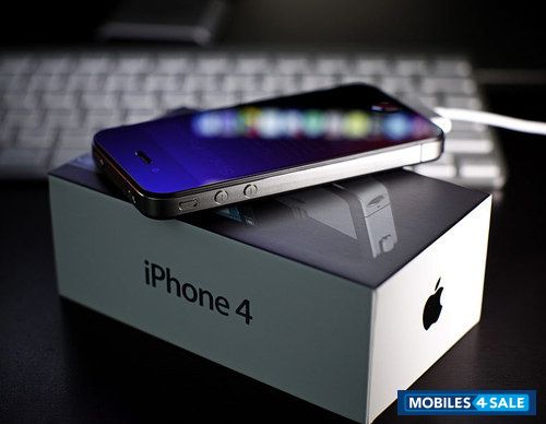 Black Apple iPhone 4 Black Apple iPhone 4