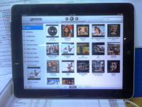 Silver + Black Apple Apple iPad