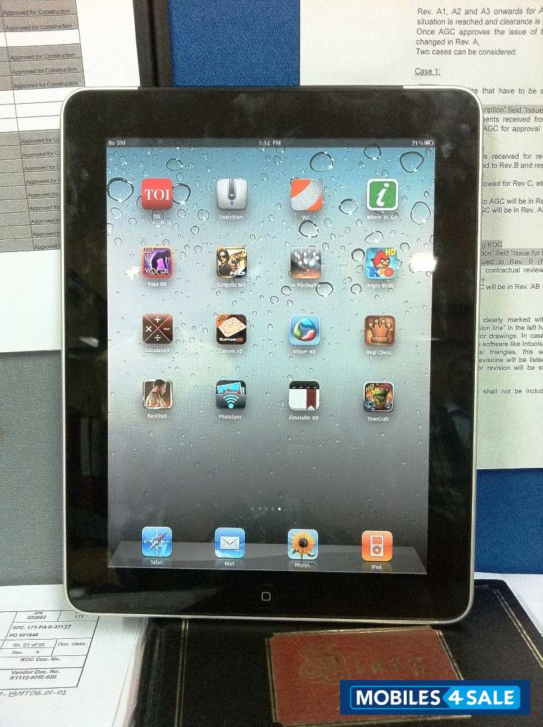 Silver + Black Apple Apple iPad