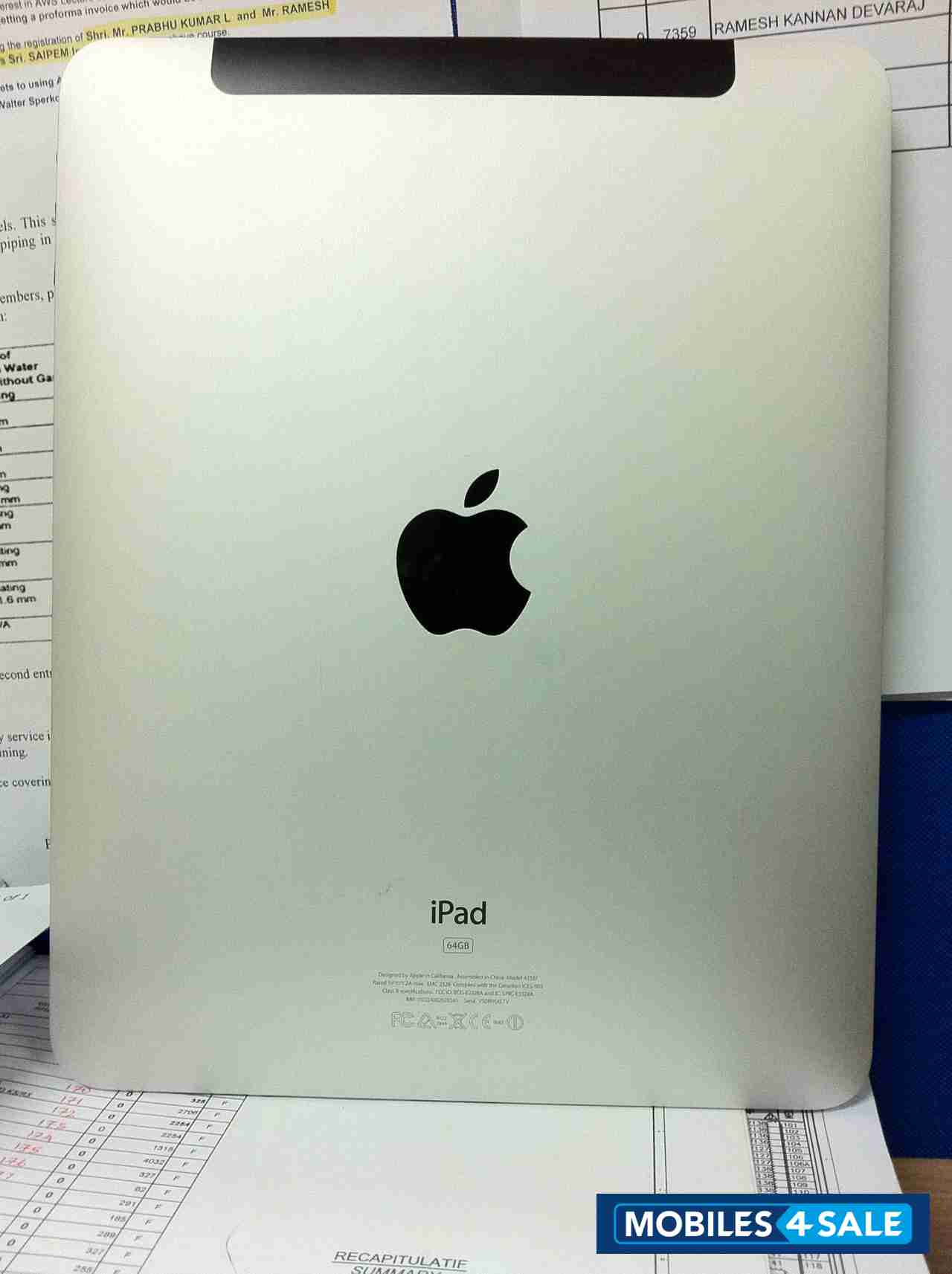 Silver + Black Apple Apple iPad