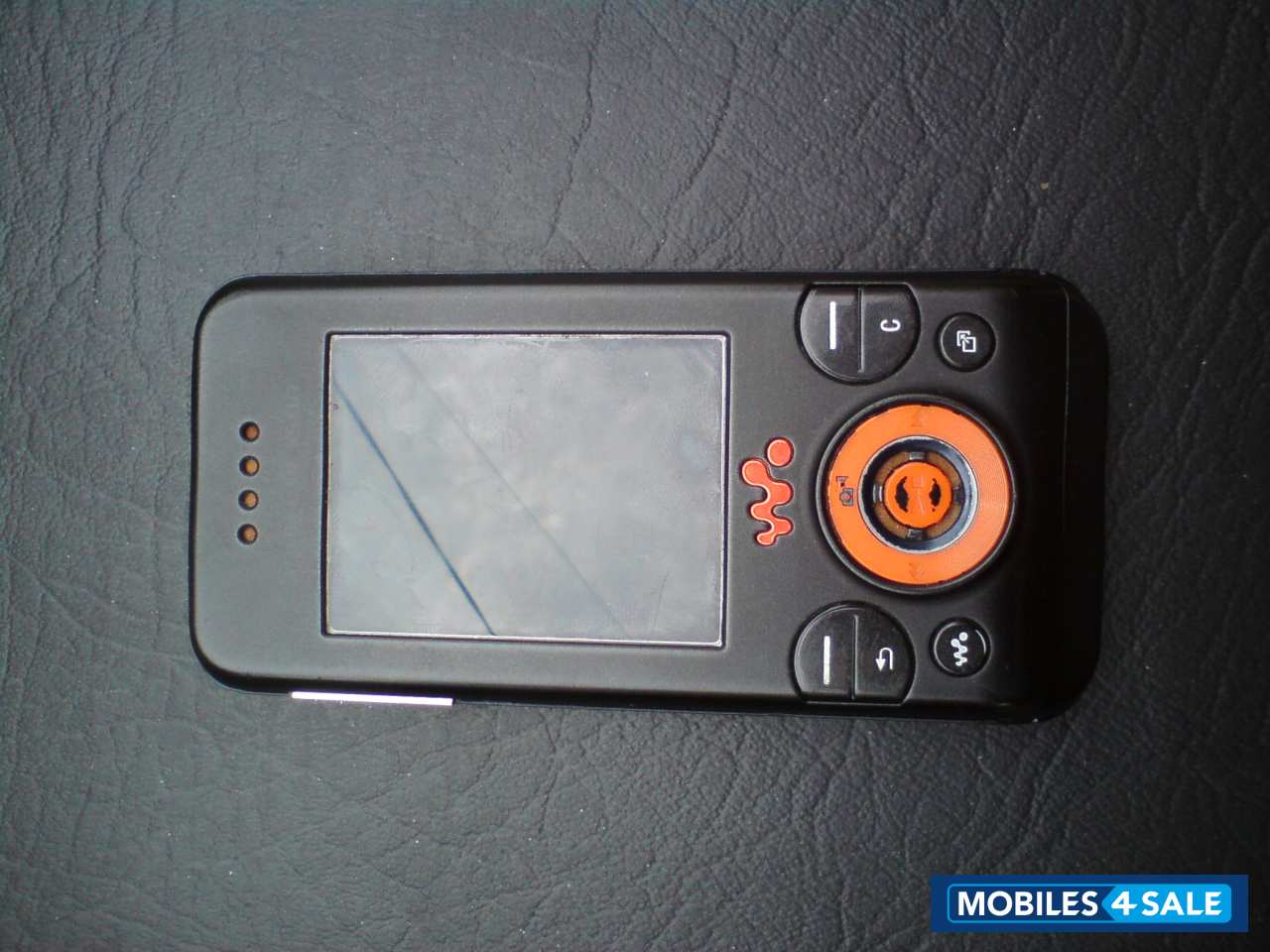 Black Sony Ericsson W580