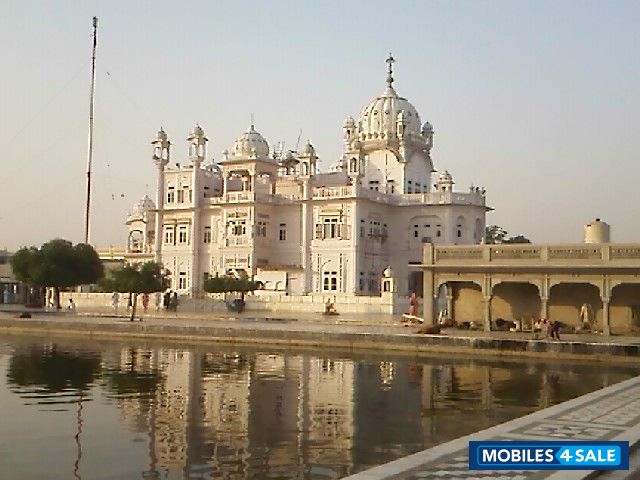 Black Nokia  5800 d 1