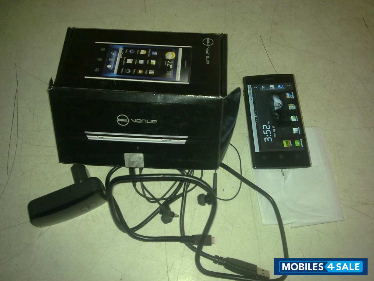 Black Silver Dell Venue