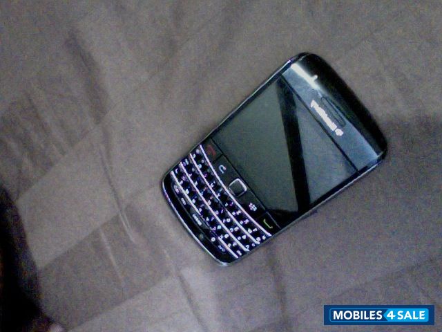 Black BlackBerry Bold