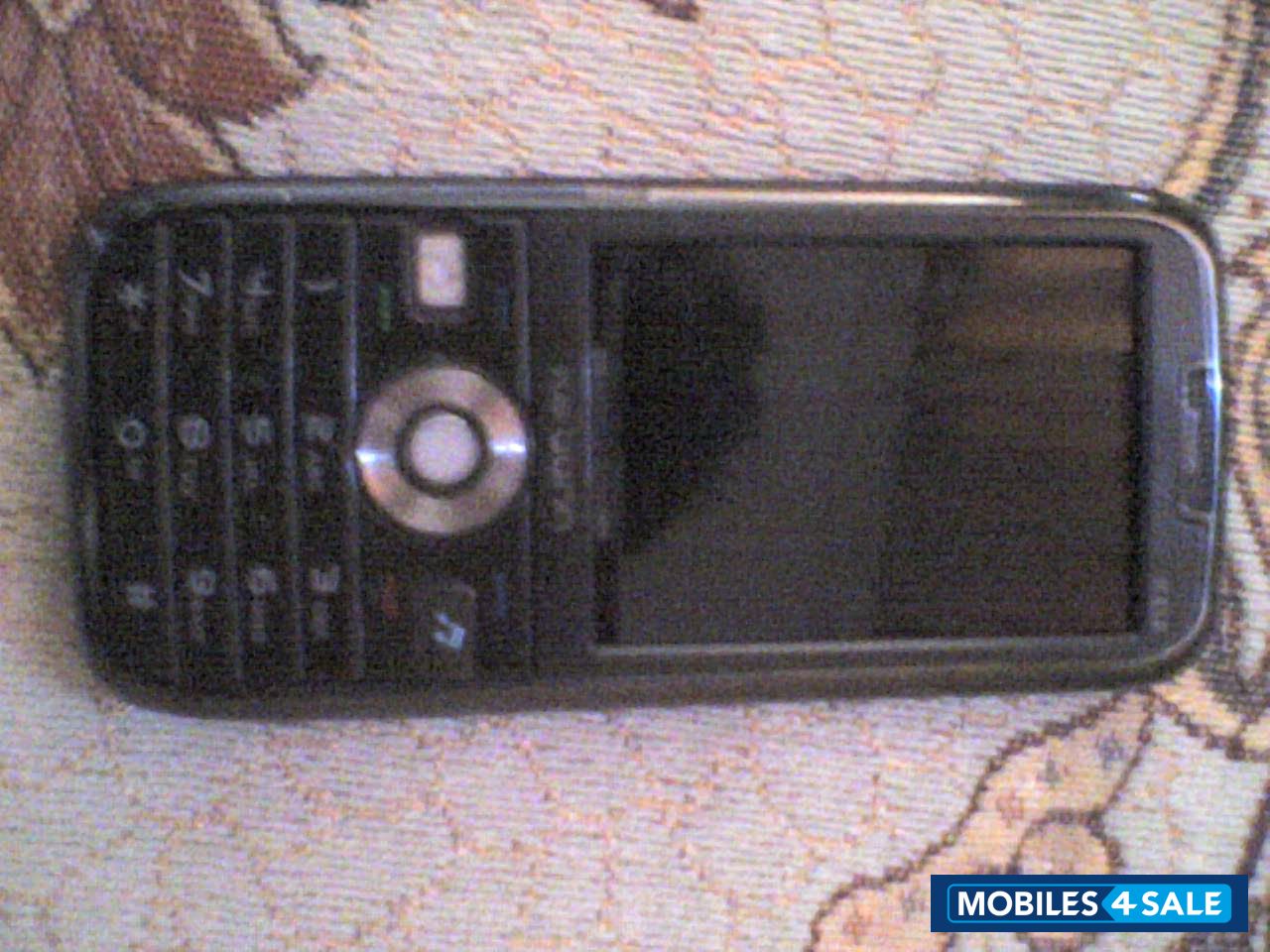 Black Karbonn k446